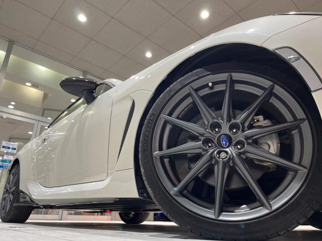 BRZ S STIスタイルパッケージ STIマフラー STIタワーバー 禁煙車 純正ナビ バックカメラ アダプティブクルーズ シートヒーター ドラレコ ETC アクセスキー&プッシュスタート 半革 LEDヘッド(16枚目)