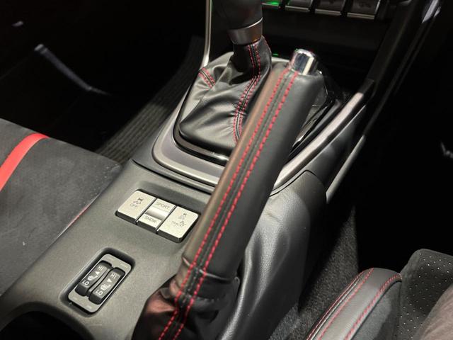 BRZ S STIスタイルパッケージ STIマフラー STIタワーバー 禁煙車 純正ナビ バックカメラ アダプティブクルーズ シートヒーター ドラレコ ETC アクセスキー&プッシュスタート 半革 LEDヘッド(56枚目)