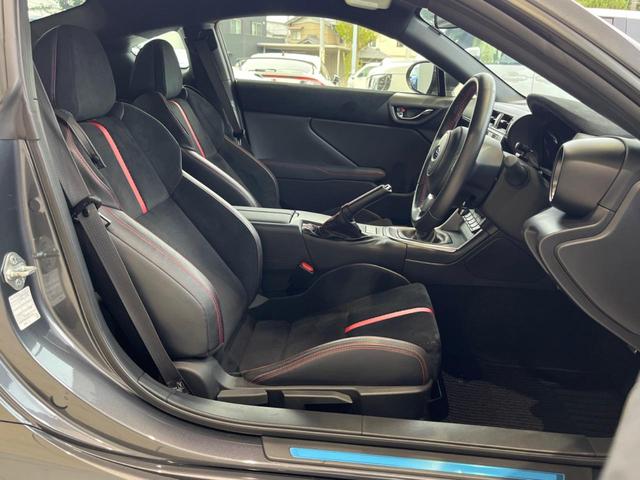 BRZ S C型 禁煙車 純正SDナビ 6MT アイサイト バックカメラ LEDライナー スマートキー&プッシュスタート ETC ドラレコ シートヒーター 純正18インチアルミ LEDヘッド 革巻きハンドル(12枚目)