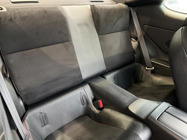 BRZ S C型 禁煙車 純正SDナビ 6MT アイサイト バックカメラ LEDライナー スマートキー&プッシュスタート ETC ドラレコ シートヒーター 純正18インチアルミ LEDヘッド 革巻きハンドル(14枚目)