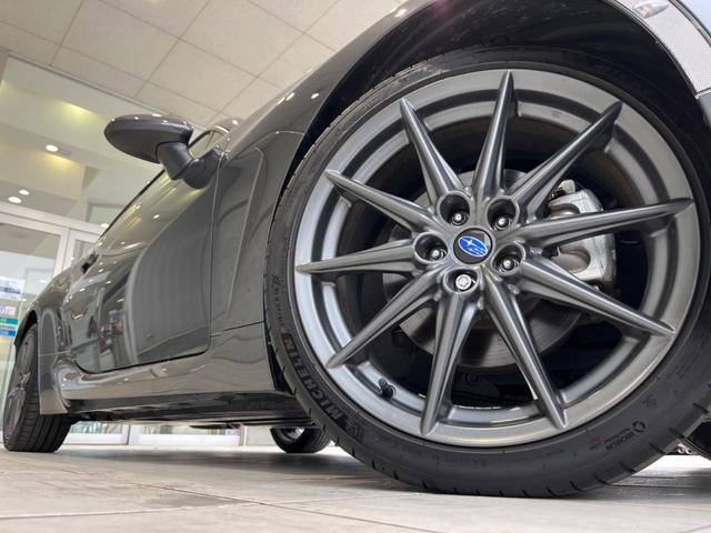 BRZ S C型 禁煙車 純正SDナビ 6MT アイサイト バックカメラ LEDライナー スマートキー&プッシュスタート ETC ドラレコ シートヒーター 純正18インチアルミ LEDヘッド 革巻きハンドル(16枚目)