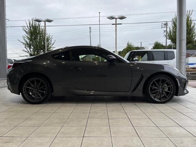 BRZ S C型 禁煙車 純正SDナビ 6MT アイサイト バックカメラ LEDライナー スマートキー&プッシュスタート ETC ドラレコ シートヒーター 純正18インチアルミ LEDヘッド 革巻きハンドル(24枚目)