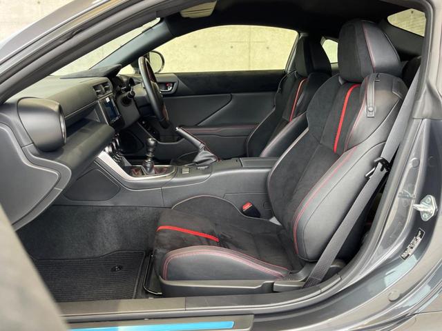 BRZ S C型 禁煙車 純正SDナビ 6MT アイサイト バックカメラ LEDライナー スマートキー&プッシュスタート ETC ドラレコ シートヒーター 純正18インチアルミ LEDヘッド 革巻きハンドル(39枚目)