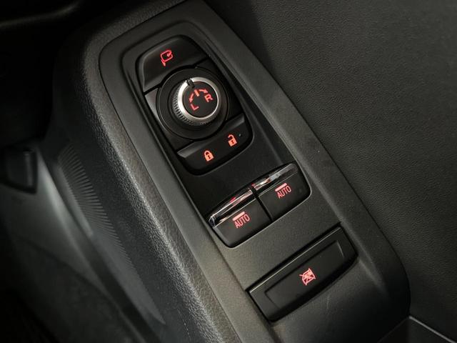 BRZ S C型 禁煙車 純正SDナビ 6MT アイサイト バックカメラ LEDライナー スマートキー&プッシュスタート ETC ドラレコ シートヒーター 純正18インチアルミ LEDヘッド 革巻きハンドル(43枚目)