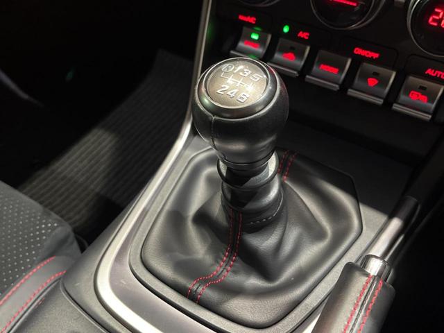 ＢＲＺ Ｓ　６ＭＴ　ＳＴＩスタイルパッケージ　ブリッツ製車高調　純正ナビ　バックカメラ　シートヒーター　ＥＴＣ　ドラレコ　クルーズコントロール　アクセスキー＆プッシュスタート　ハーフレザー　純正１８インチアルミ（3枚目）