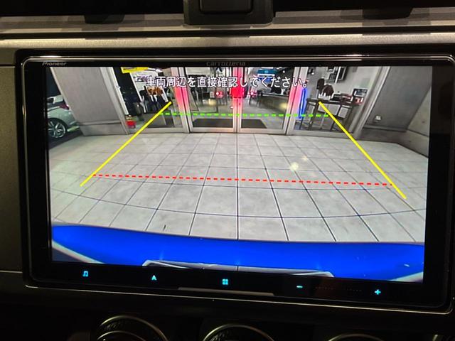 ＢＲＺ Ｓ　６ＭＴ　ＳＴＩスタイルパッケージ　ブリッツ製車高調　純正ナビ　バックカメラ　シートヒーター　ＥＴＣ　ドラレコ　クルーズコントロール　アクセスキー＆プッシュスタート　ハーフレザー　純正１８インチアルミ（7枚目）