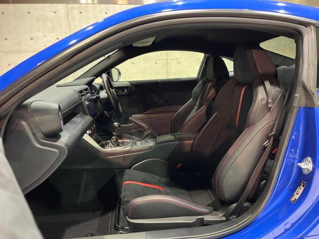 ＢＲＺ Ｓ　６ＭＴ　ＳＴＩスタイルパッケージ　ブリッツ製車高調　純正ナビ　バックカメラ　シートヒーター　ＥＴＣ　ドラレコ　クルーズコントロール　アクセスキー＆プッシュスタート　ハーフレザー　純正１８インチアルミ（41枚目）