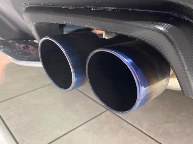 ＷＲＸ ＳＴＩ ＳＴＩ　タイプＳ　後期Ｄ型　ＳＴＩパフォーマンスＰＫＧ　ＲＥＣＡＲＯシート　ＨＫＳマフラー　禁煙車　ＳＤナビ　バックカメラ　ＥＴＣ　ドラレコ　純正１９インチアルミ　スマートキー　ＬＥＤヘッド　ＬＥＤライナー（5枚目）