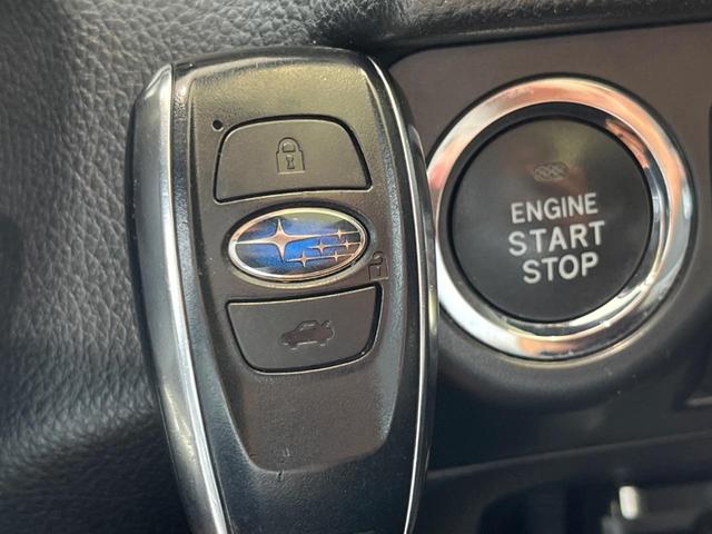 WRX S4 2.0GTアイサイト C型 禁煙車 STIエアロ HKS製マフラー 純正ナビ バックカメラ パワーシート 純正18インチアルミ ETC アクセスキー&プッシュスタート LEDヘッドライト 純正革巻きステアリング(8枚目)