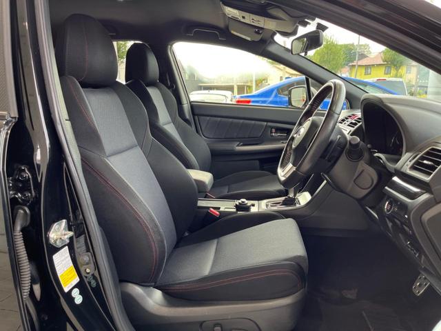 WRX S4 2.0GTアイサイト C型 禁煙車 STIエアロ HKS製マフラー 純正ナビ バックカメラ パワーシート 純正18インチアルミ ETC アクセスキー&プッシュスタート LEDヘッドライト 純正革巻きステアリング(10枚目)
