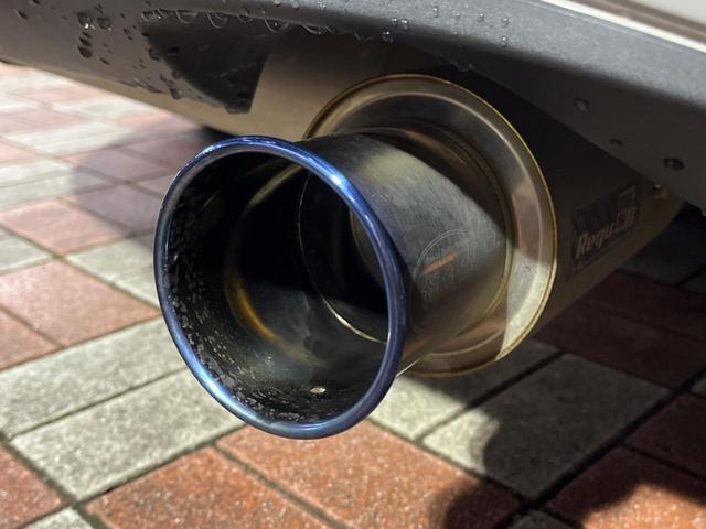 ロードスター Sスペシャルパッケージ BOSEサウンド 禁煙車 6MT Silk Blazeリアウィング 柿本マフラー スマートキー&プッシュスタート ETC ドラレコ 革巻きハンドル LEDヘッドライト 純正16インチアルミ(3枚目)