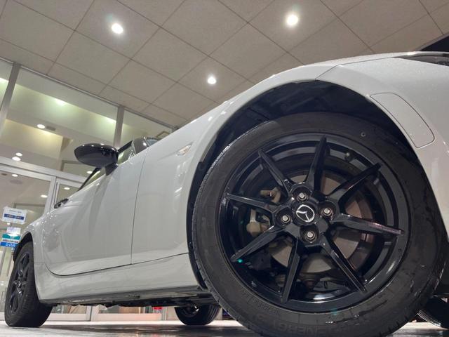 ロードスター Sスペシャルパッケージ BOSEサウンド 禁煙車 6MT Silk Blazeリアウィング 柿本マフラー スマートキー&プッシュスタート ETC ドラレコ 革巻きハンドル LEDヘッドライト 純正16インチアルミ(14枚目)