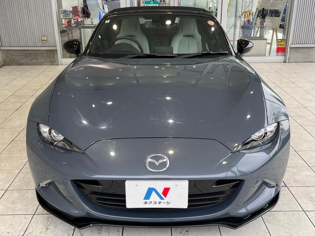 ロードスター Ｓレザーパッケージ　ホワイトセレクション　ＭＴ車　フルエアロ　バックカメラ　ＢＯＳＥサウンド　衝突被害軽減システム　禁煙車　レザーシート　コーナーセンサー　スマートキー　ＬＥＤヘッド　ビルトインＥＴＣ　クルコン　車線逸脱警報　オートライト（19枚目）