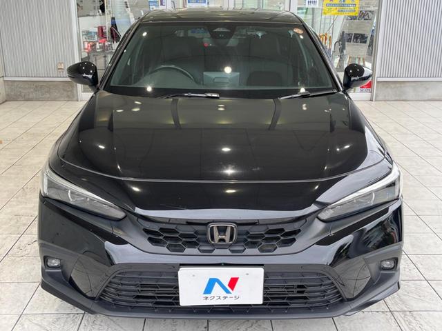 シビック ＥＸ　禁煙車　ＢＯＳＥ　ホンダセンシング　１０．２インチデジタルメーター　ホンダコネクトディスプレイ　バックカメラ　シートヒーター　ドラレコ　ＥＴＣ２．０　置くだけ充電　ハーフレザー　純正１８インチアルミ（17枚目）