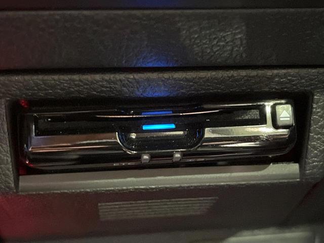 レヴォーグ ２．０ＳＴＩスポーツアイサイト　後期Ｅ型　ＳＴＩマフラー　ＳＴＩパフォーマンスＰＫＧ　セイフティプラス　バレンティテールランプ　純正８型ナビ　バックカメラ　ＥＴＣ　ドラレコ　純正１８インチアルミ　ＬＥＤヘッド　禁煙車（8枚目）