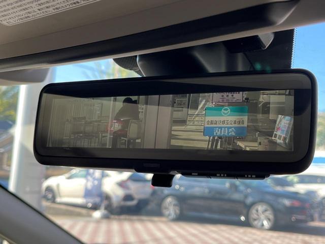 レヴォーグ 2.0STIスポーツアイサイト 後期D型 禁煙車 赤革シート カロッツェリアナビ フロント・サイドカメラ スマートリアビューミラー スマートキー&プッシュスタート ETC ドラレコ 純正18インチアルミ ビルシュタインダンパー(3枚目)