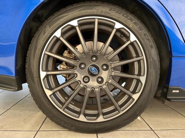 レヴォーグ 1.6STIスポーツアイサイト 後期D型 STIスタイルパッケージ STIマフラー スマートリヤビューミラー 純正ナビ バック&フロント&サイドカメラ シートヒーター ETC アクセスキー&プッシュスタート 革シート(37枚目)