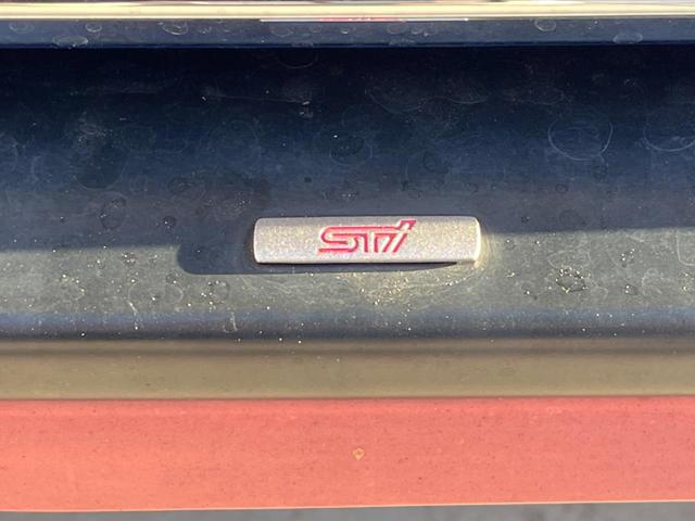 レヴォーグ 1.6STIスポーツアイサイト 後期D型 STIスタイルパッケージ STIマフラー スマートリヤビューミラー 純正ナビ バック&フロント&サイドカメラ シートヒーター ETC アクセスキー&プッシュスタート 革シート(39枚目)