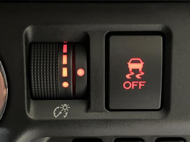 レヴォーグ 1.6STIスポーツアイサイト 後期D型 STIスタイルパッケージ STIマフラー スマートリヤビューミラー 純正ナビ バック&フロント&サイドカメラ シートヒーター ETC アクセスキー&プッシュスタート 革シート(43枚目)