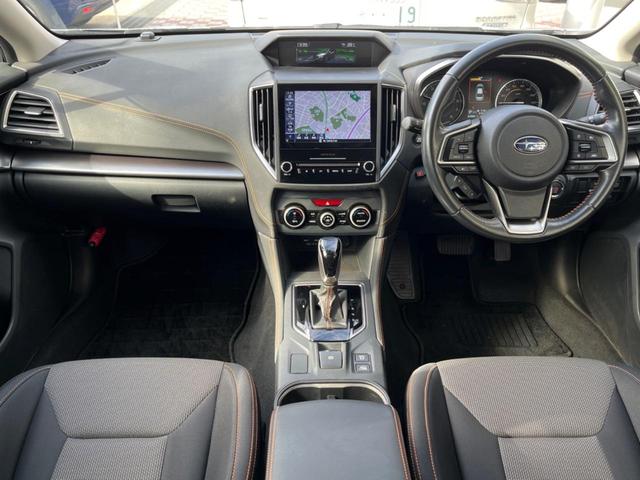 XV 2.0i-L アイサイト ルーフレール 禁煙車 純正SDナビ サイド&バックカメラ ドラレコ ETC コーナーセンサー LEDヘッドライト アクセスキー&プッシュスタート 純正革巻きステアリング 純正17インチアルミ(2枚目)