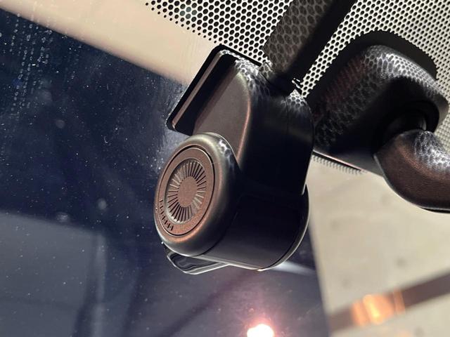 インプレッサスポーツ ２．０ｉ－Ｌアイサイト　後期Ｄ型　純正８型ナビ　バックカメラ　禁煙車　セイフティプラス　ＬＥＤライナー　スマートキー＆プッシュスタート　ＥＴＣ　ドラレコ　革巻きハンドル　純正１７インチナビ　ＬＥＤヘッドライト（8枚目）