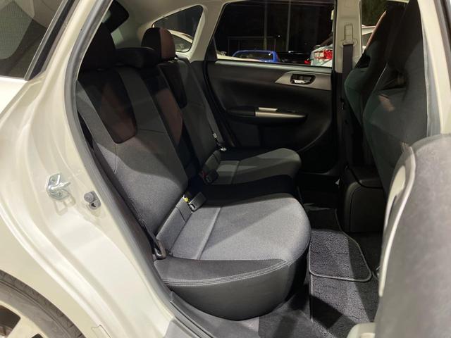 インプレッサ 2.0GT 禁煙車 5速MT 柿本改マフラー ディスプレイオーディオ バックカメラ 運転席パワーシート クルーズコントロール キーレスエントリー ETC 純正17インチアルミ HIDヘッドライト(12枚目)