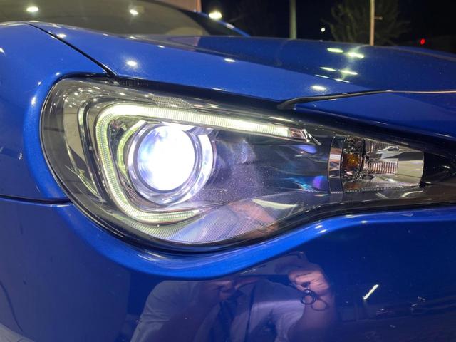 ＢＲＺ Ｓ　禁煙　ＲＥＣＡＲＯシート　ＲＡＹＳ製１７インチアルミ　６連ＭＴ　バックカメラ　ドライブレコーダー　ＥＴＣ　ＳＴＩタワーバー　純正革巻ステアリング　ＨＩＤヘッドライト　アクセスキー＆プッシュスタート（14枚目）