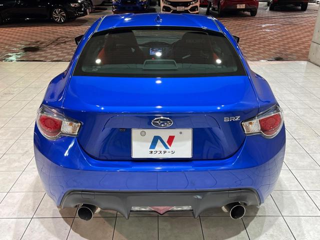 ＢＲＺ Ｓ　禁煙　ＲＥＣＡＲＯシート　ＲＡＹＳ製１７インチアルミ　６連ＭＴ　バックカメラ　ドライブレコーダー　ＥＴＣ　ＳＴＩタワーバー　純正革巻ステアリング　ＨＩＤヘッドライト　アクセスキー＆プッシュスタート（17枚目）