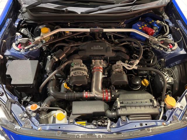 ＢＲＺ Ｓ　禁煙　ＲＥＣＡＲＯシート　ＲＡＹＳ製１７インチアルミ　６連ＭＴ　バックカメラ　ドライブレコーダー　ＥＴＣ　ＳＴＩタワーバー　純正革巻ステアリング　ＨＩＤヘッドライト　アクセスキー＆プッシュスタート（20枚目）