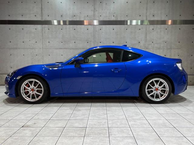 ＢＲＺ Ｓ　禁煙　ＲＥＣＡＲＯシート　ＲＡＹＳ製１７インチアルミ　６連ＭＴ　バックカメラ　ドライブレコーダー　ＥＴＣ　ＳＴＩタワーバー　純正革巻ステアリング　ＨＩＤヘッドライト　アクセスキー＆プッシュスタート（24枚目）