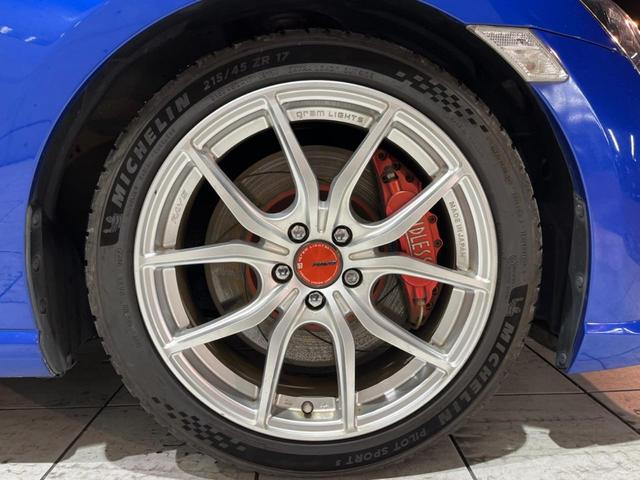 ＢＲＺ Ｓ　禁煙　ＲＥＣＡＲＯシート　ＲＡＹＳ製１７インチアルミ　６連ＭＴ　バックカメラ　ドライブレコーダー　ＥＴＣ　ＳＴＩタワーバー　純正革巻ステアリング　ＨＩＤヘッドライト　アクセスキー＆プッシュスタート（32枚目）