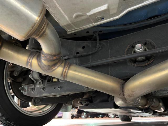 ＢＲＺ Ｓ　禁煙　ＲＥＣＡＲＯシート　ＲＡＹＳ製１７インチアルミ　６連ＭＴ　バックカメラ　ドライブレコーダー　ＥＴＣ　ＳＴＩタワーバー　純正革巻ステアリング　ＨＩＤヘッドライト　アクセスキー＆プッシュスタート（36枚目）