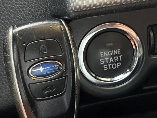 レヴォーグ 1.6GT-Sアイサイト 禁煙車 アドバンスドセイフティ カロッツェリアナビ バック&サイドカメラ LEDライナー ドラレコ ETC パワーシート 純正革巻きステアリング 純正18インチアルミ パドルシフト LEDヘッドライト(11枚目)