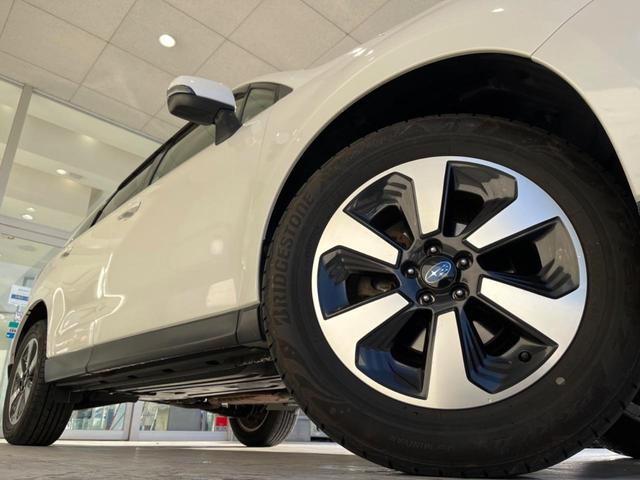 フォレスター X-ブレイク 後期D型 禁煙車 ルーフレール アドバンスドセーフティPKG イクリプスナビ バックカメラ シートヒーター ETC パドルシフト 純正革巻きステアリング 純正17インチアルミ LEDヘッドライト(14枚目)