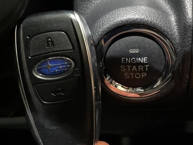 XV 2.0i-L アイサイト 禁煙車 純正8型SDナビ バックカメラ ETC ドラレコ スマートキー 純正革巻きステアリング 純正17インチアルミ LEDヘッドライト 衝突被害軽減システム アダプティブクルーズコントロール(7枚目)