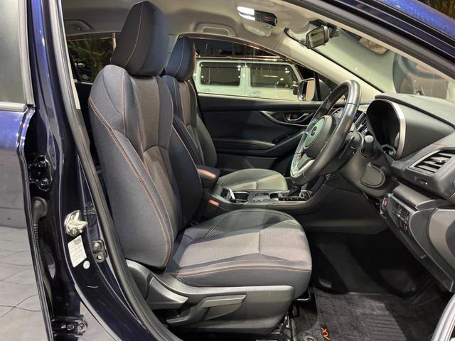 XV 2.0i-L アイサイト 禁煙車 純正8型SDナビ バックカメラ ETC ドラレコ スマートキー 純正革巻きステアリング 純正17インチアルミ LEDヘッドライト 衝突被害軽減システム アダプティブクルーズコントロール(9枚目)