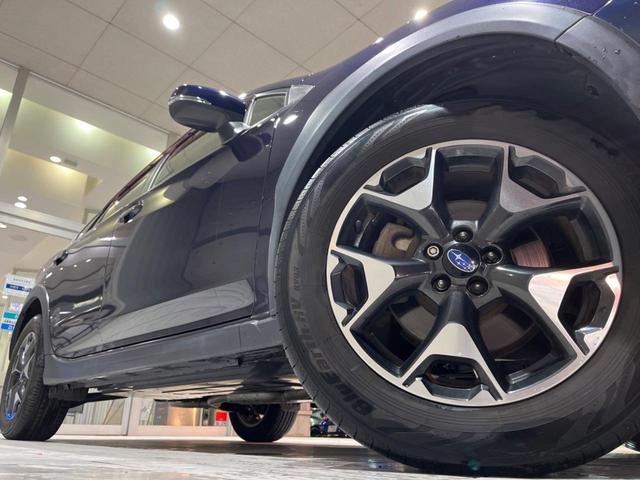 XV 2.0i-L アイサイト 禁煙車 純正8型SDナビ バックカメラ ETC ドラレコ スマートキー 純正革巻きステアリング 純正17インチアルミ LEDヘッドライト 衝突被害軽減システム アダプティブクルーズコントロール(14枚目)