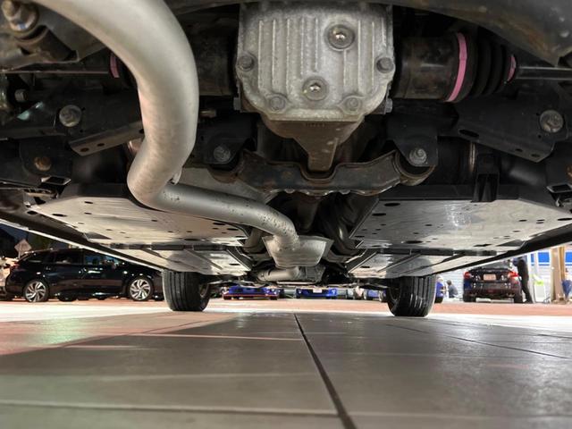 XV 2.0i-L アイサイト 禁煙車 純正8型SDナビ バックカメラ ETC ドラレコ スマートキー 純正革巻きステアリング 純正17インチアルミ LEDヘッドライト 衝突被害軽減システム アダプティブクルーズコントロール(20枚目)