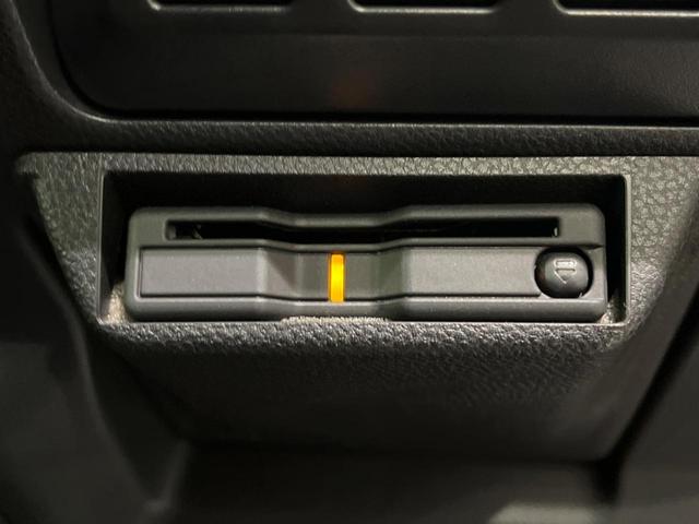 フォレスター X-ブレイク 後期F型 禁煙車 純正8型ナビ ルーフレール スマートリヤビュー バックカメラ シートヒーター ドラレコ ETC LEDライナー パワーシート シートメモリー 純正革巻きハンドル 純正17インチAW(9枚目)