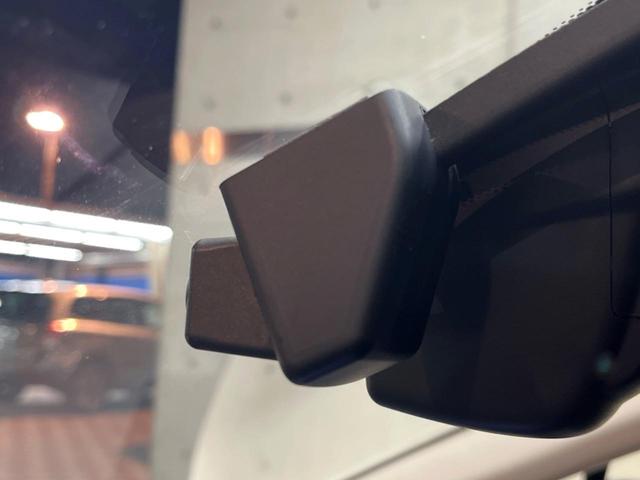 レヴォーグ 1.6GT-Sアイサイト 後期D型 禁煙車 黒革シート 純正ナビ セイフティプラス バック&サイド&フロントカメラ スマートリアビューミラー ビルシュタインダンパー シートヒーター ETC ドラレコ LEDヘッドライト(10枚目)