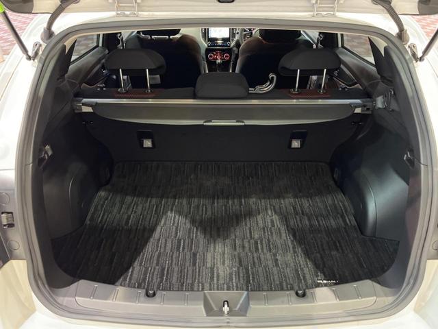 インプレッサスポーツ STIスポーツ 後期E型 4WD 禁煙車 STIエアロ 純正8型ナビ バック&サイド&フロントカメラ ツーリングアシスト パワーシート ETC ドラレコ アクセスキー&プッシュスタート 純正18インチアルミ(15枚目)