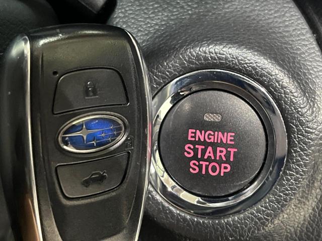 レガシィアウトバック リミテッド　Ｃ型　電動リアゲート　フリップダウンモニター　黒革　禁煙車　純正８型ナビ　バックカメラ　ＥＴＣ　純正１８インチアルミ　ステアリングヒーター　アダプティブクルーズコントロール　パワーシート（9枚目）