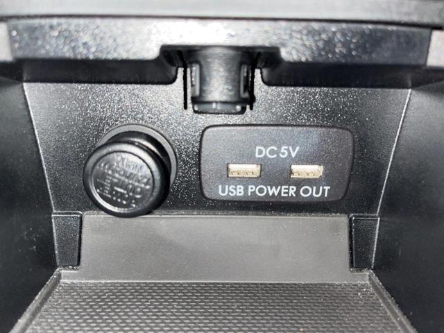 レガシィアウトバック リミテッド　Ｃ型　電動リアゲート　フリップダウンモニター　黒革　禁煙車　純正８型ナビ　バックカメラ　ＥＴＣ　純正１８インチアルミ　ステアリングヒーター　アダプティブクルーズコントロール　パワーシート（36枚目）