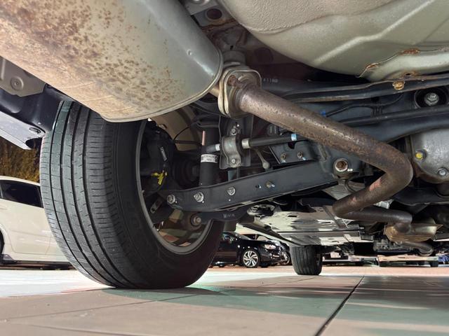 レガシィアウトバック リミテッド　Ｃ型　電動リアゲート　フリップダウンモニター　黒革　禁煙車　純正８型ナビ　バックカメラ　ＥＴＣ　純正１８インチアルミ　ステアリングヒーター　アダプティブクルーズコントロール　パワーシート（55枚目）