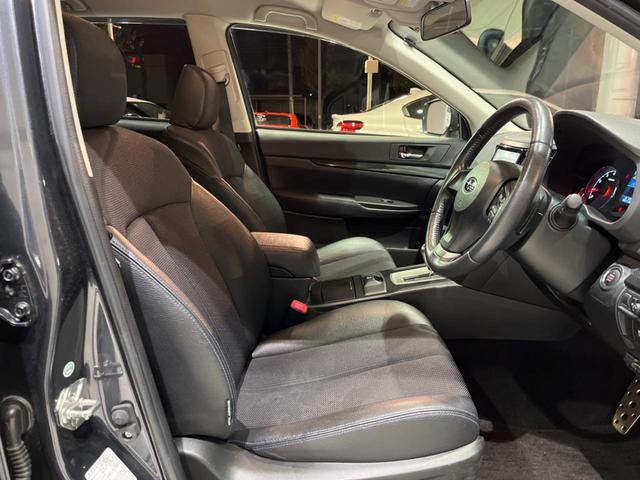 レガシィツーリングワゴン ２．０ＧＴ　ＤＩＴアイサイト　禁煙車　ＳＴＩエアロ　純正ナビ　ドラレコ　バックカメラ　ＥＴＣ　アクセスキー＆プッシュスタート　ＬＥＤライナー　パワーシート　純正革巻きステアリング　純正１８インチアルミホイール　ＨＩＤヘッドライト（10枚目）