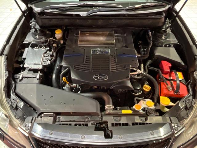 レガシィツーリングワゴン ２．０ＧＴ　ＤＩＴアイサイト　禁煙車　ＳＴＩエアロ　純正ナビ　ドラレコ　バックカメラ　ＥＴＣ　アクセスキー＆プッシュスタート　ＬＥＤライナー　パワーシート　純正革巻きステアリング　純正１８インチアルミホイール　ＨＩＤヘッドライト（20枚目）