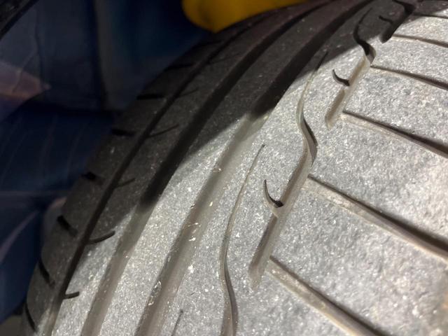 WRX S4 STIスポーツシャープ 500台限定 STIカーボンリアスポイラー STIパフォーマンスPKG STIマフラー 禁煙車 純正8型ナビ バックカメラ ETC ドラレコ OP鍛造18インチアルミ LEDヘッド パワーシート(35枚目)