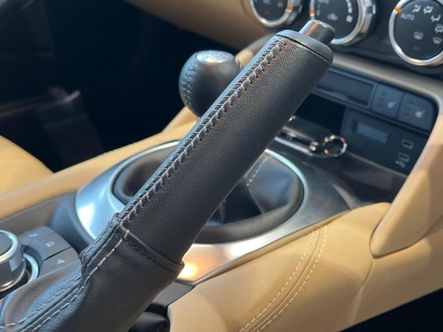 ロードスター Ｓレザーパッケージ　Ｖセレクション　６ＭＴ　禁煙車　スポーツタンナッパ革シート　マツダコネクト８．８インチ　バックカメラ　ＥＴＣ　スマートキー　ＬＥＤヘッド　レーダークルーズコントロール　シートヒーター　オートエアコン（41枚目）