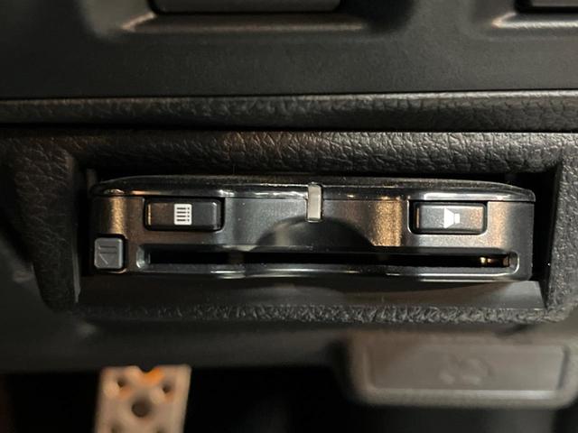 XV 2.0i-L アイサイト ルーフレール カロッツェリアナビ アイサイトVer2 バックカメラ ETC ドラレコ HIDヘッド 純正17インチアルミ スマートキー デュアルオートエアコン パワーシート パドルシフト(8枚目)