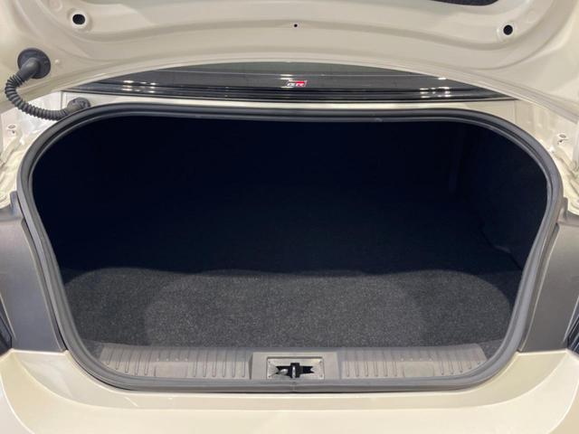 GR86 RZ B型 6MT 禁煙車 フローティングディスプレイオーディオ デジタルインナーミラー 純正18インチアルミ LEDヘッド スマートキー シートヒーター クルーズコントロール オートライト(9枚目)